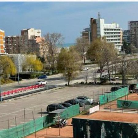 Studio Velier Mamaia Nord Luaran gambar