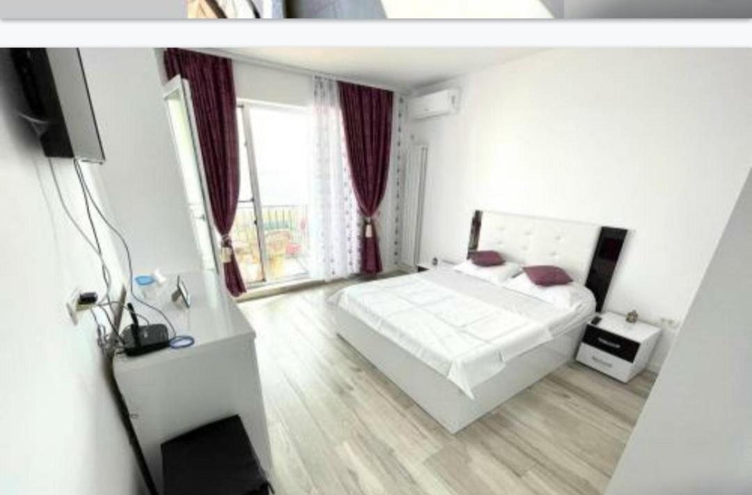 Studio Velier Mamaia Nord Luaran gambar